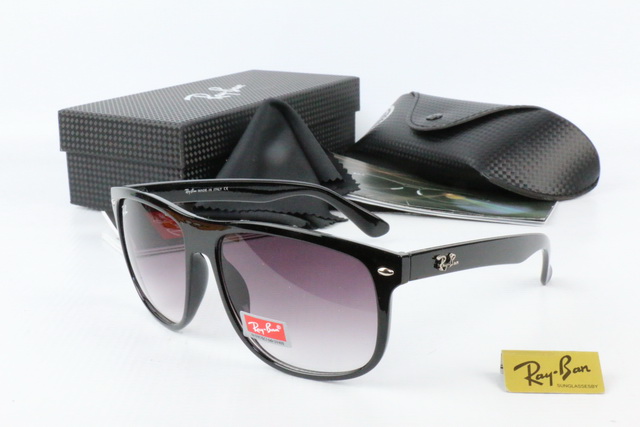 Ray Ban Boutique Sunglasses 098